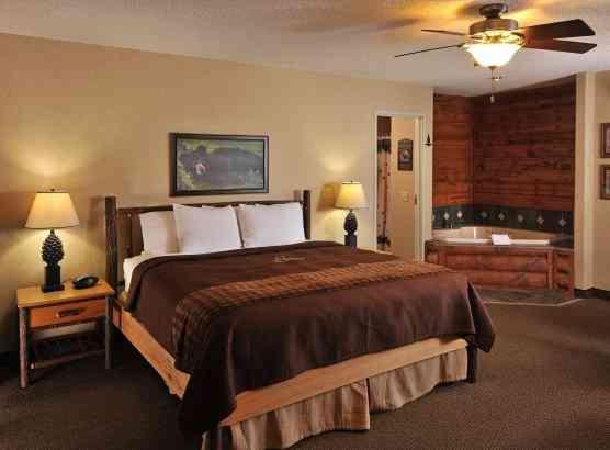 Boarders Inn & Suites By Cobblestone Hotels In Waukon Eksteriør bilde